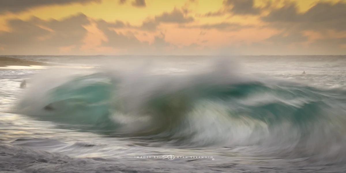 Sunrise at Sandy Beach, Honolulu, Hawaii Fuji XT2 | 1/8 sec. | f/8 | ISO 125 | Fujinon XF100-400mm f/4.5-5.6 R LM OIS WR Edited in Lightroom CC & Photoshop CC Copyright 2017 Ryan Sakamoto, All rights reserved