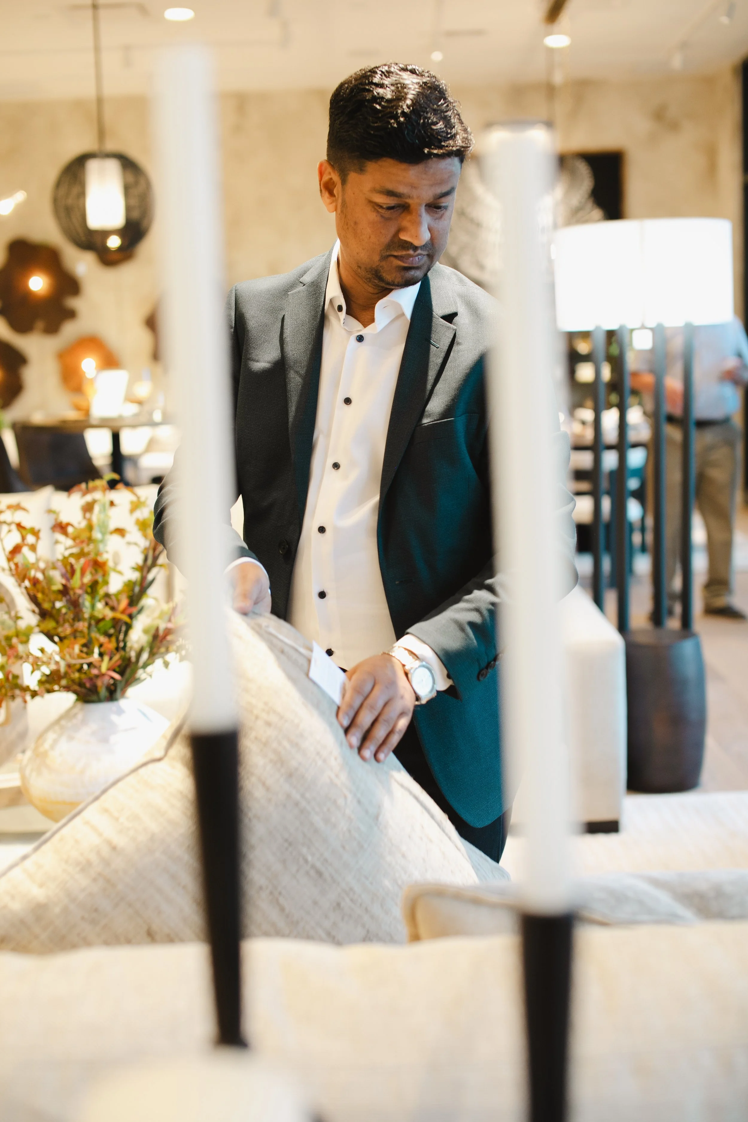 andrew_heiser_arhaus_grand_opening-9376.jpg