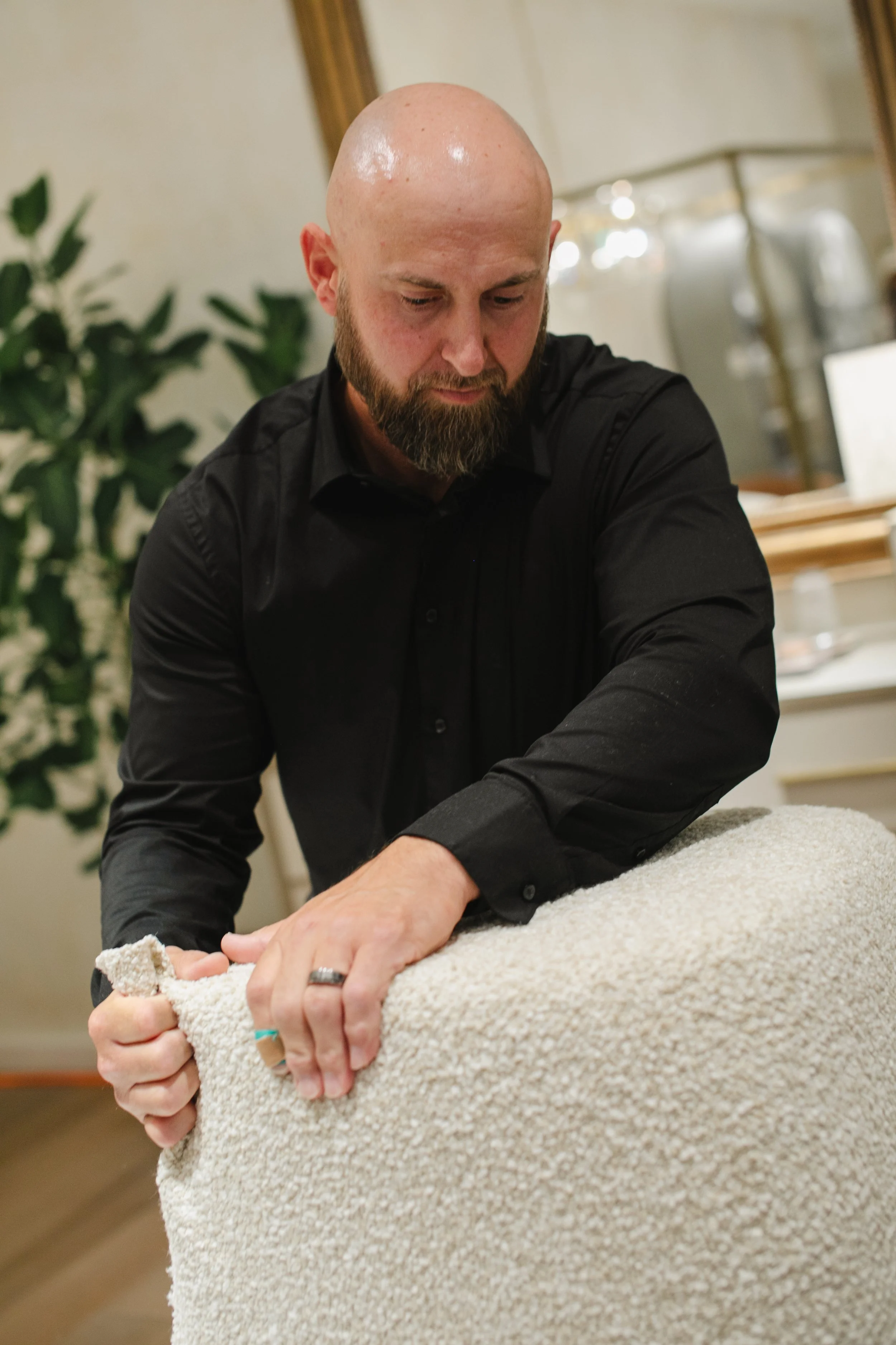 andrew_heiser_arhaus_grand_opening-9064.jpg