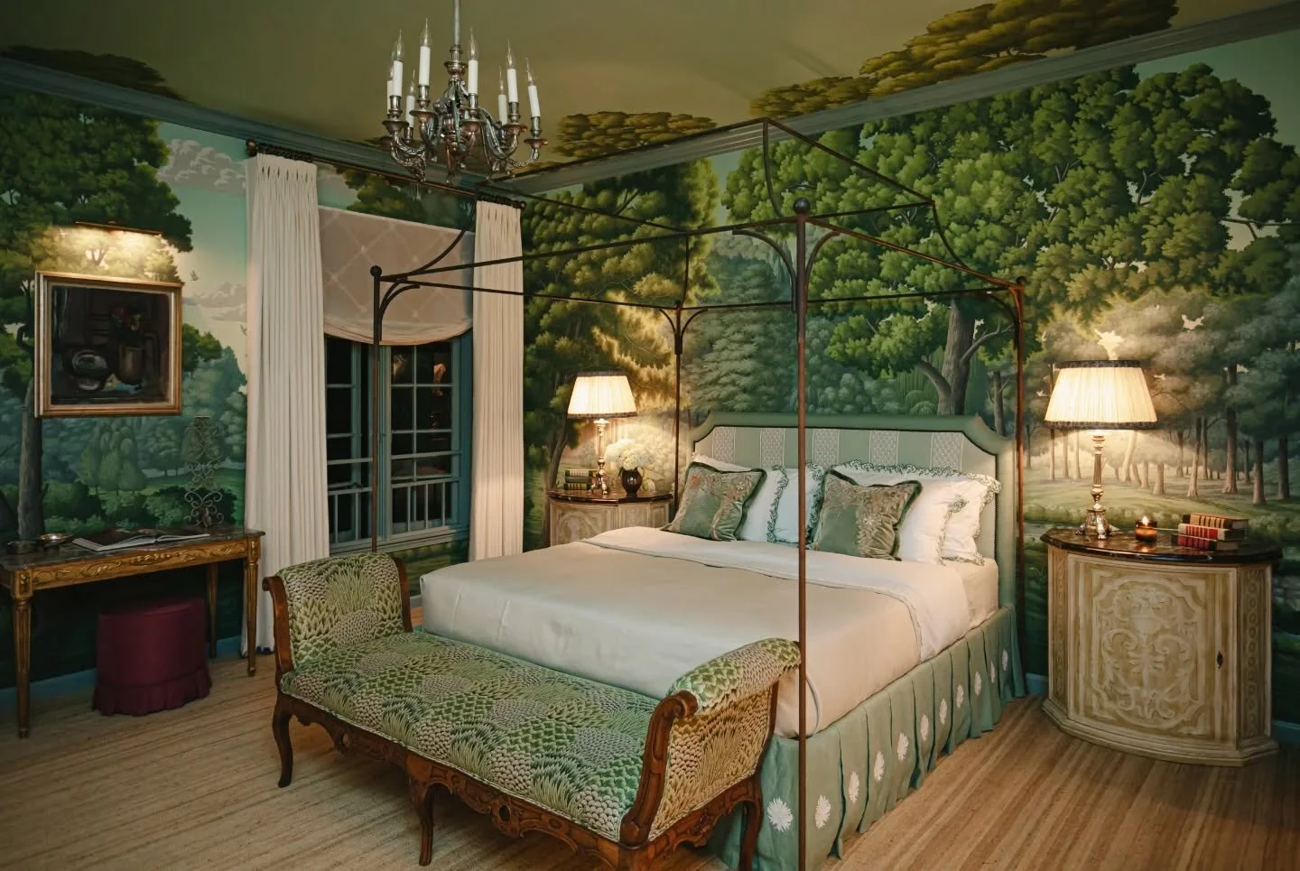 ▪️ &quot;Two distinctly papered bedrooms are presented upstairs, including &lsquo;Malmaison&rsquo;, a new hand-painted panoramic wallpaper named after Josephine Bonaparte&rsquo;s famed residence. Referencing the watercolour paintings of Malmaison&rsq