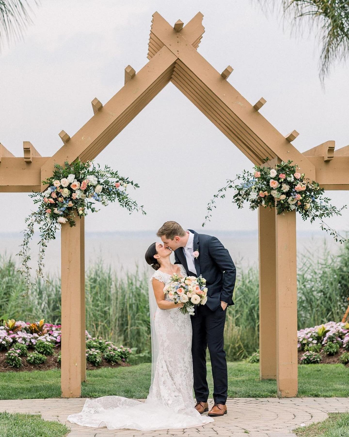 #Repost @birdsofafeatherphotos
・・・
Congratulations Claire &amp; Dave!

This day was a complete joy! We got to watch two beautiful, loving families come together with this amazing couple at the center. 

Thank you for letting us be a part of it. 

XO 