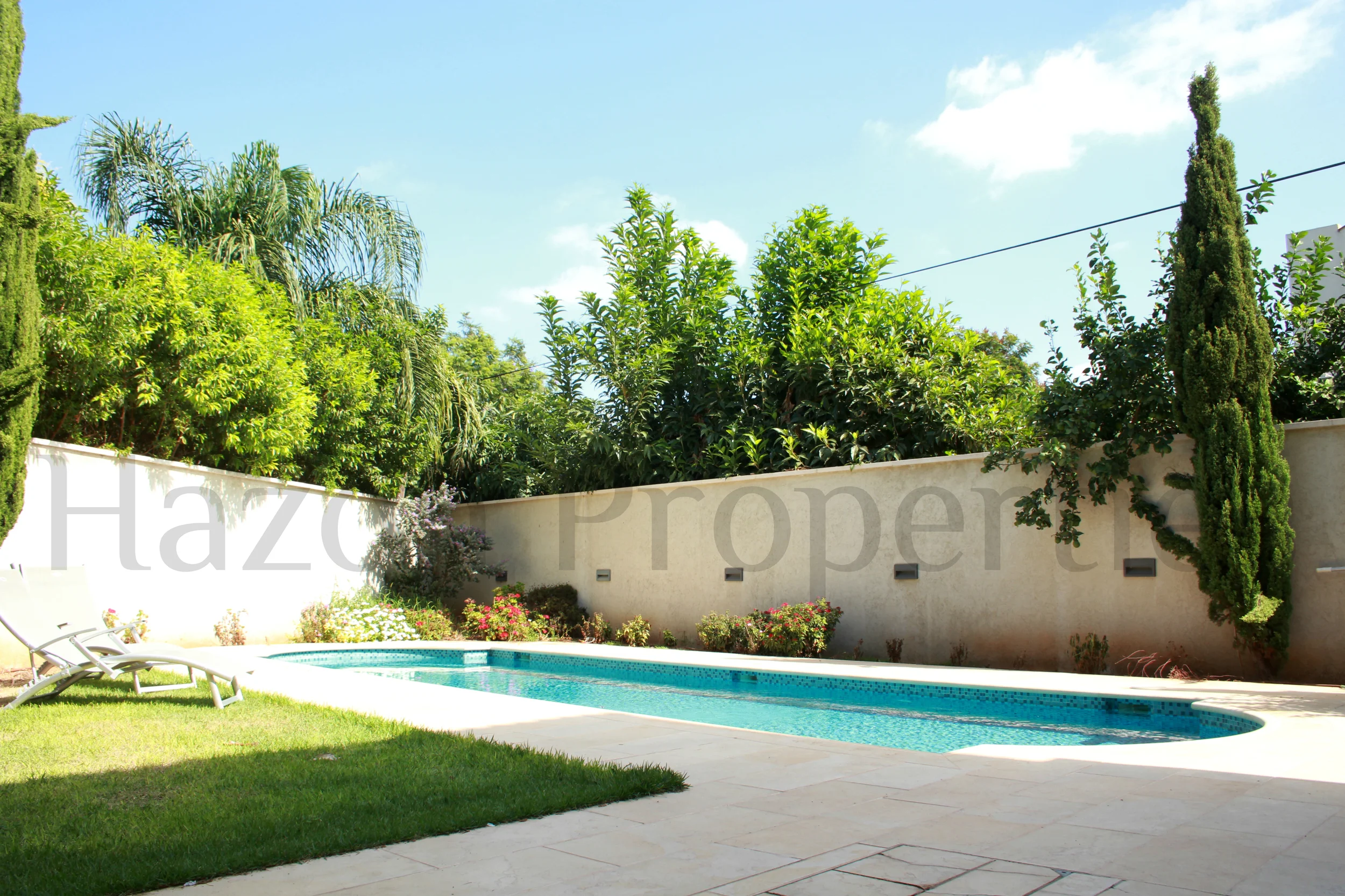 Final - House - Pool1.jpg