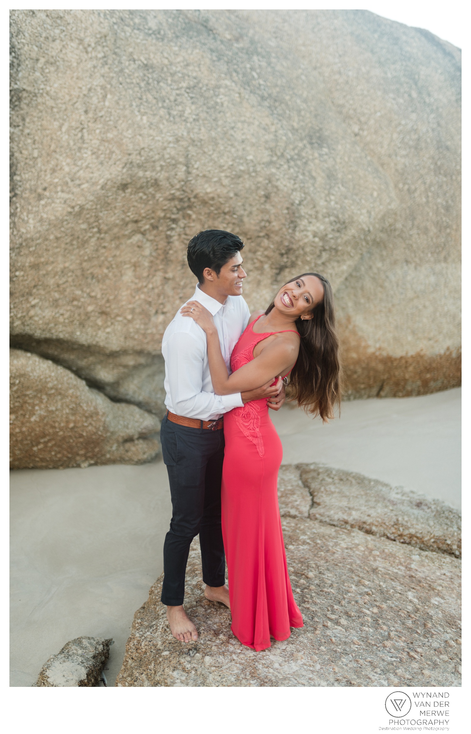 WvdM_engagementshoot_engaged_couple_prewedding_llandudno_cliftonbeach_beach_formal_southafrica_weddingphotographer_greernicolas-26.jpg