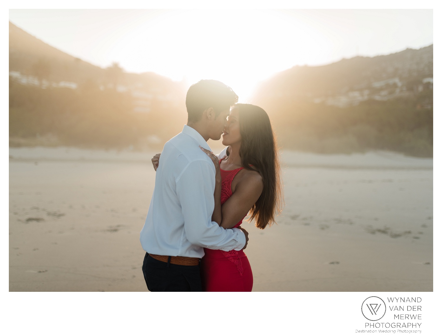 WvdM_engagementshoot_engaged_couple_prewedding_llandudno_cliftonbeach_beach_formal_southafrica_weddingphotographer_greernicolas-36.jpg
