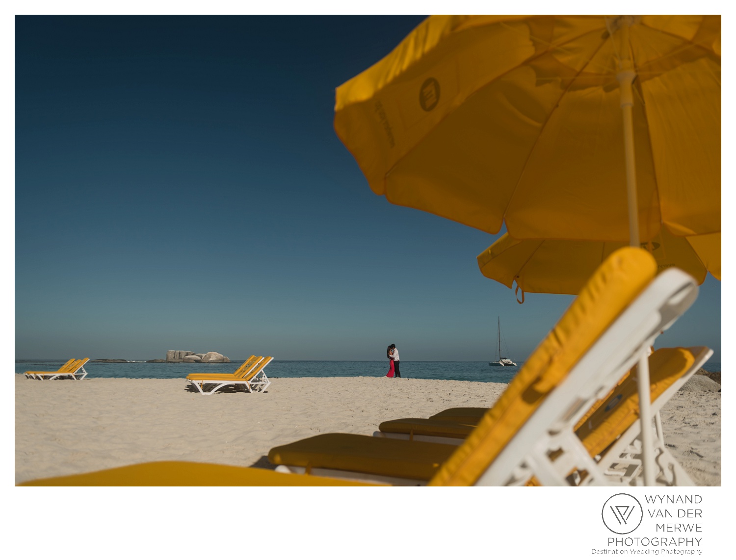 WvdM_engagementshoot_engaged_couple_prewedding_llandudno_cliftonbeach_beach_formal_southafrica_weddingphotographer_greernicolas-141.jpg