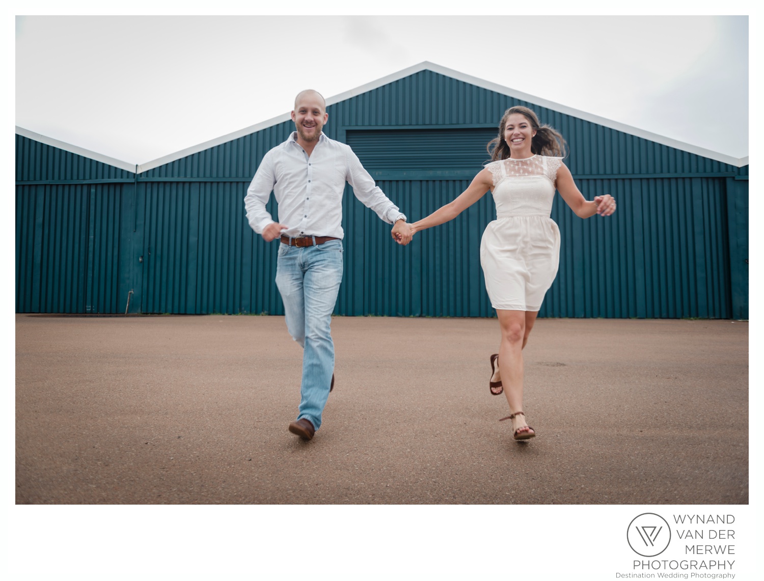 WynandvanderMerwe_weddingphotography_engagementshoot_wonderboomairport_aeroplane_klaasjanmareli_gauteng_2018-5.jpg