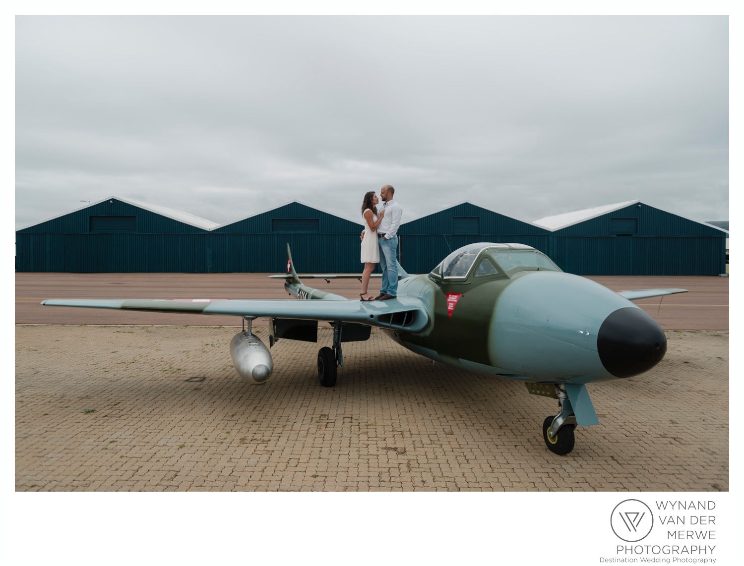 KlaasJan & Mareli's Engagement shoot at Wonderboom Airport