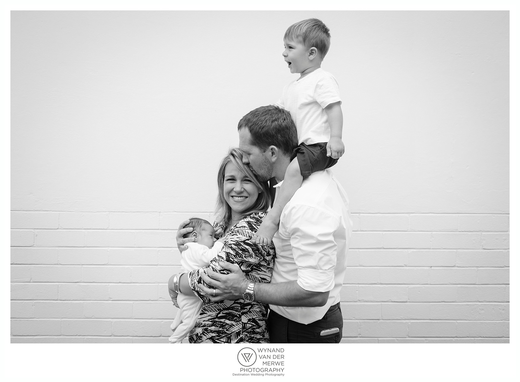 WynandvanderMerwe lifestylephotographer familyshoot lifestylesession home family lizedeon kids 2boys babybrother gauteng southafrica-79.jpg