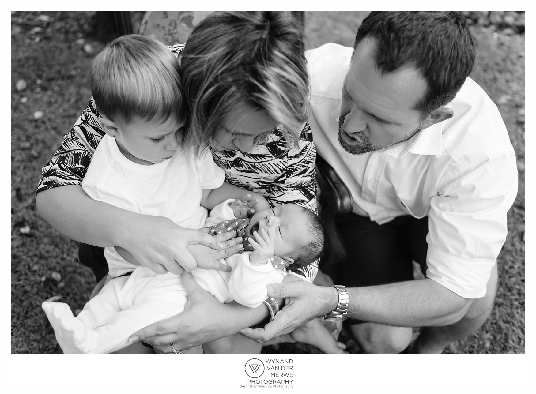 WynandvanderMerwe lifestylephotographer familyshoot lifestylesession home family lizedeon kids 2boys babybrother gauteng southafrica-45.jpg