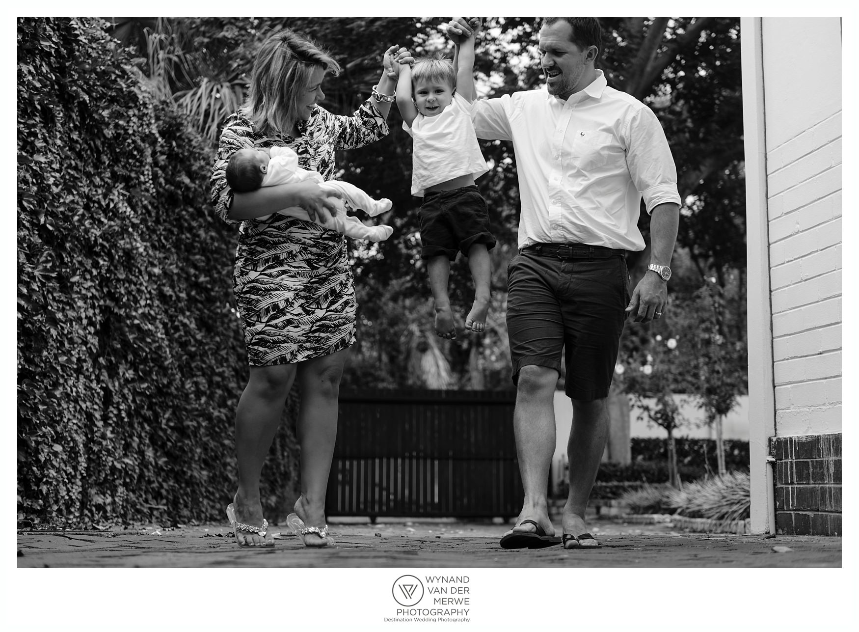 WynandvanderMerwe lifestylephotographer familyshoot lifestylesession home family lizedeon kids 2boys babybrother gauteng southafrica-55.jpg