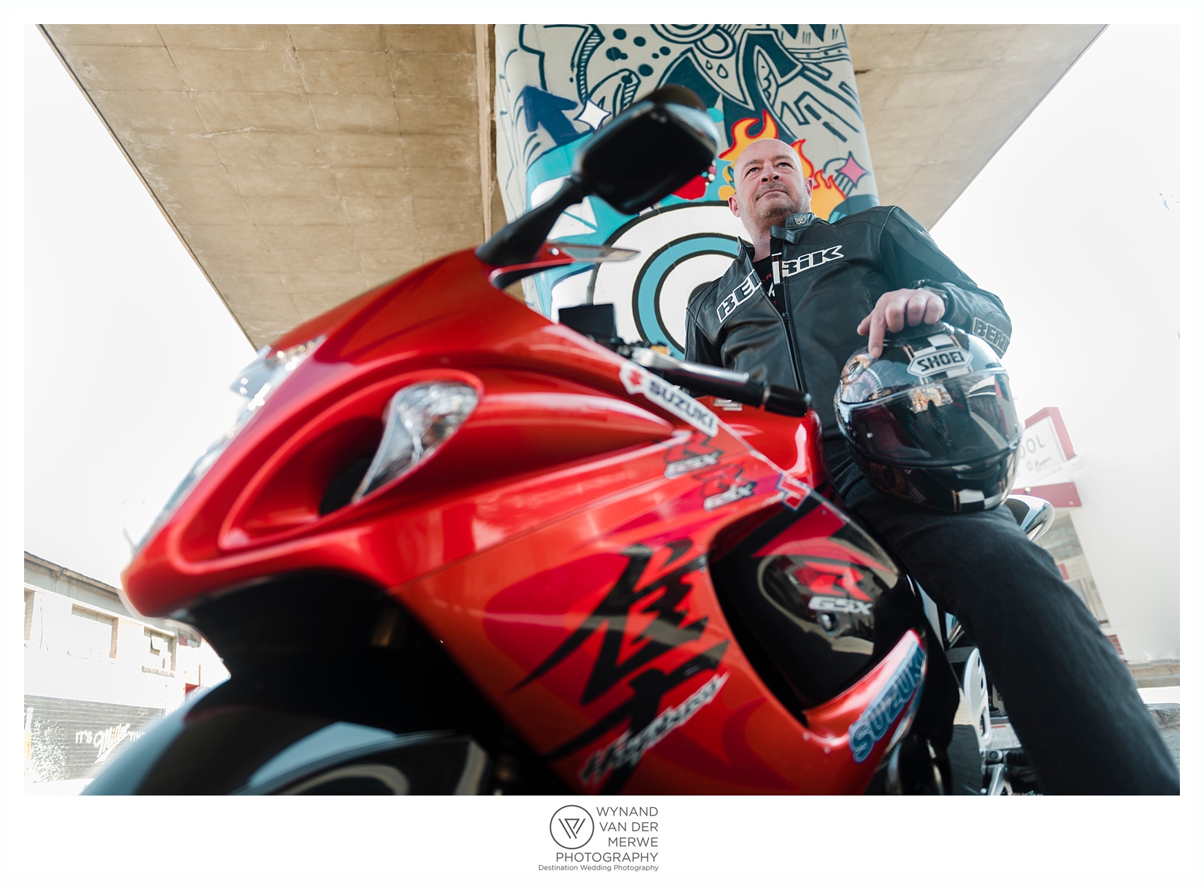 Chris & Marike eshoot in Maboneng