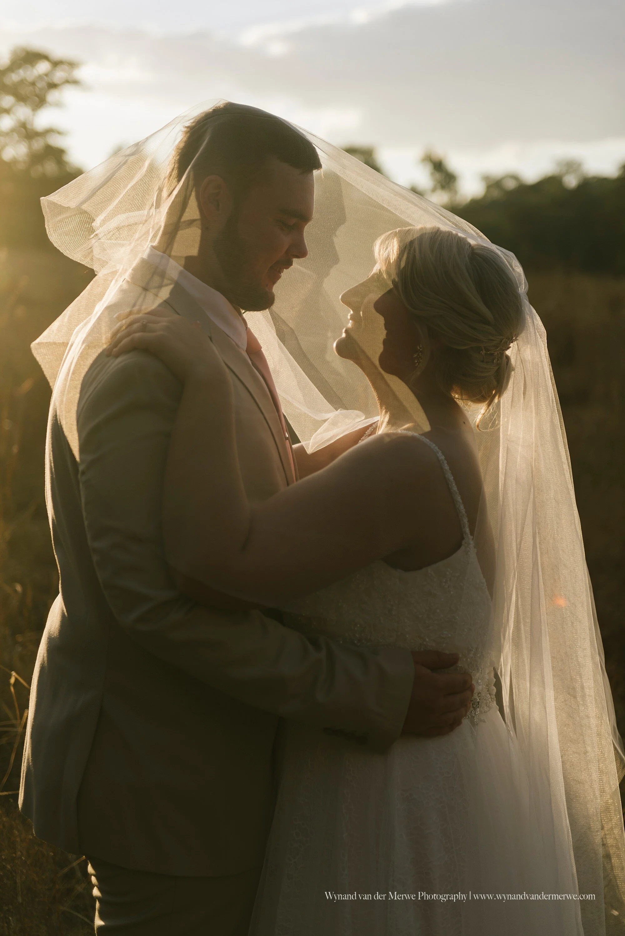 Rohan Neruschke troue by De La Mas Venue