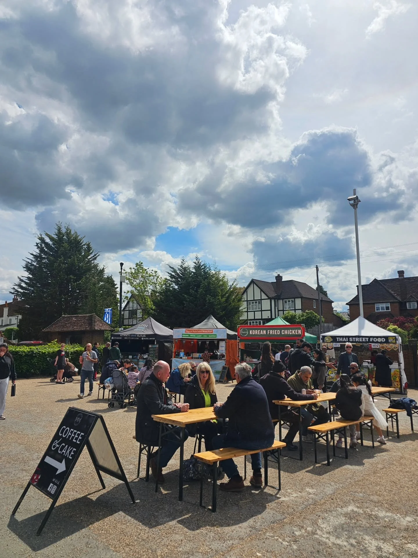 Ruislip Artisan Market in pictures 📸 

Join us every 1st and 3rd Sunday of every month at Manor Farm, Ruislip 10am - 3pm! 

📍Manor Farm Ruislip HA4 7QL 

#Ruislip #hillingdon #market #smallbusiness #artisanmarket