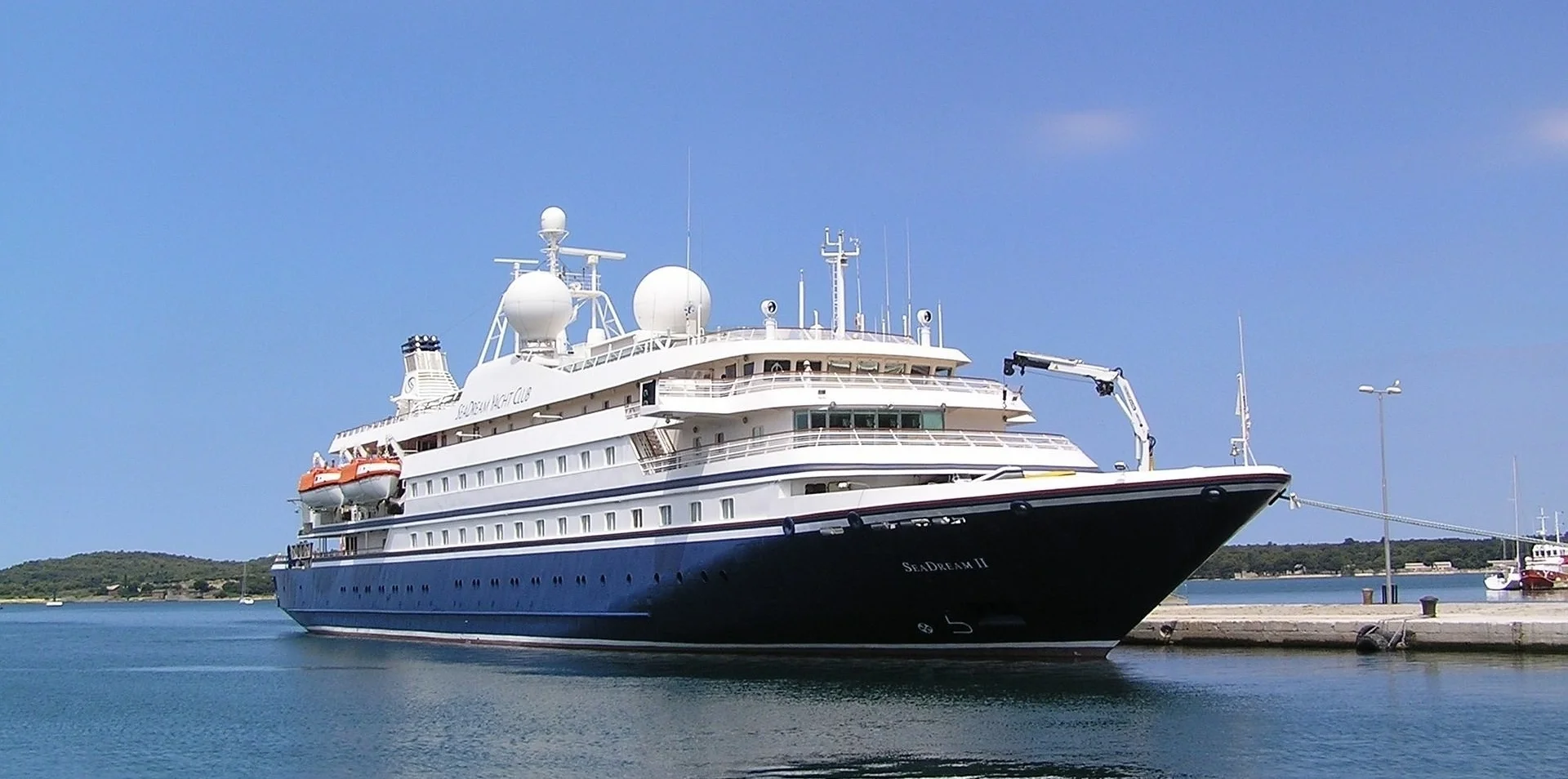 yacht-838697_1920_mini.jpg