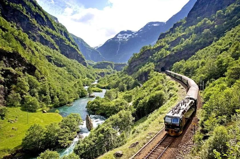 Flåmsbana – ein sprek 70-åring og historia om ein 140 år gammal ide