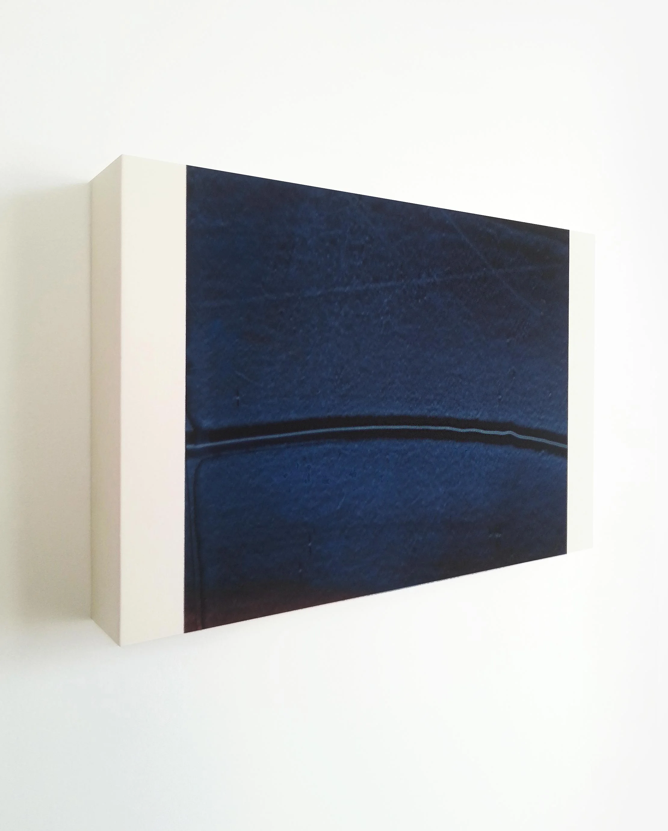 LEAVE THE DOOR OPEN FOR THE UNKNOWN (II) 2016 pigment dispersal and aqueous polyester mounted on aluminium panel 20.0 x 30.0 x 4.2 cm