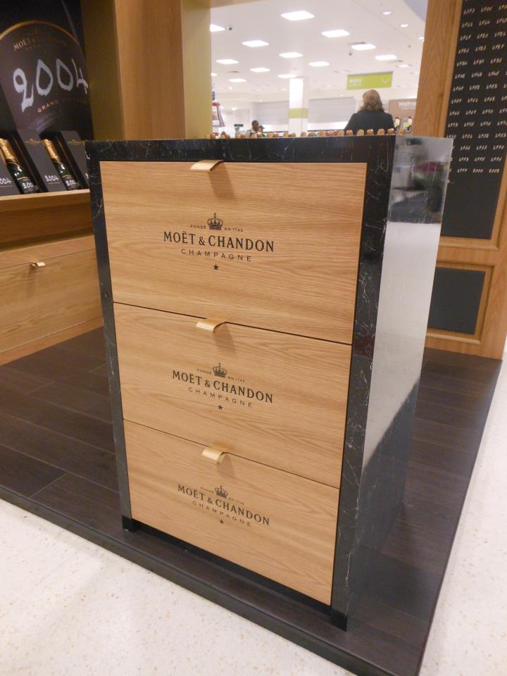 Moet 'Vintage Corner' 2.jpg