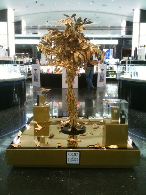 Robert Piguet in Harrods Black Hall.jpg