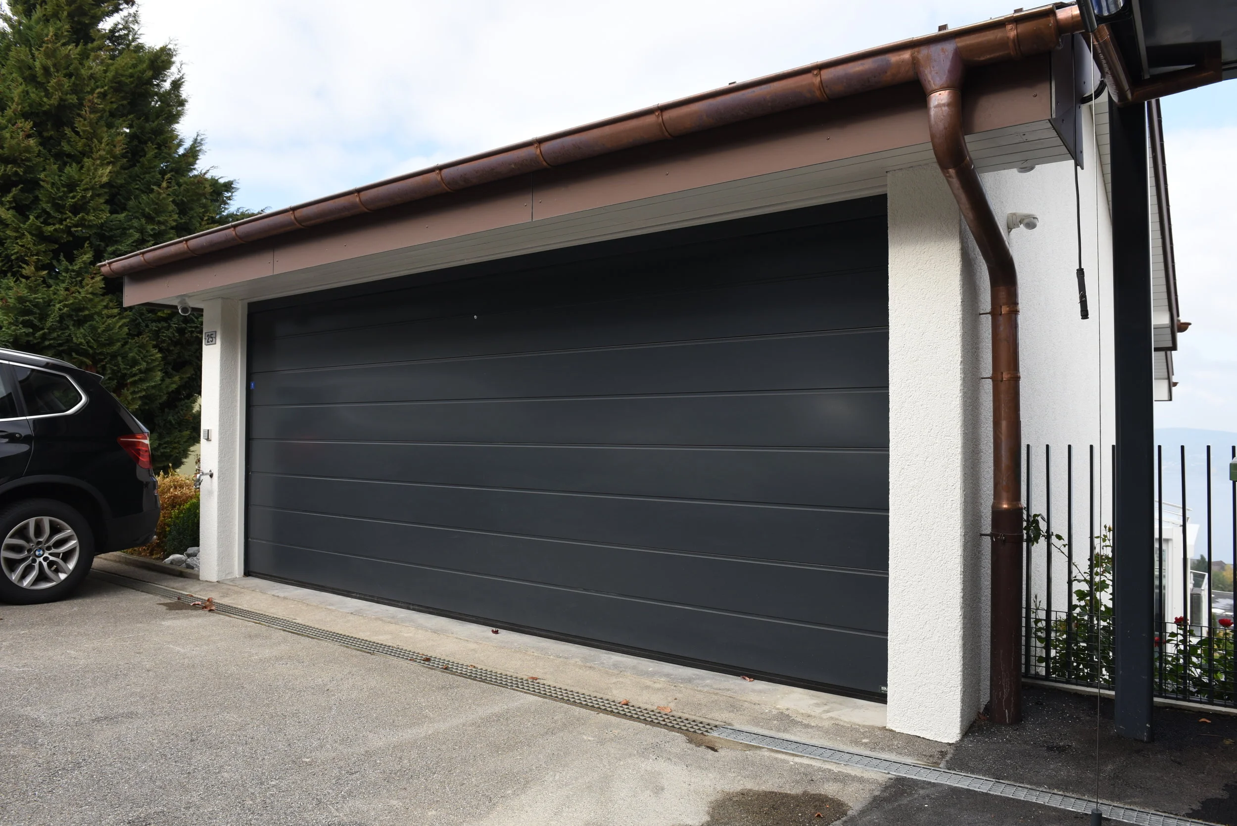 Carport, Garagentor und Stahlzaun — Koller Metallbautechnik GmbH