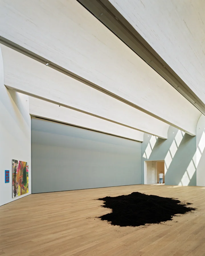 2006 mudam 6.jpg