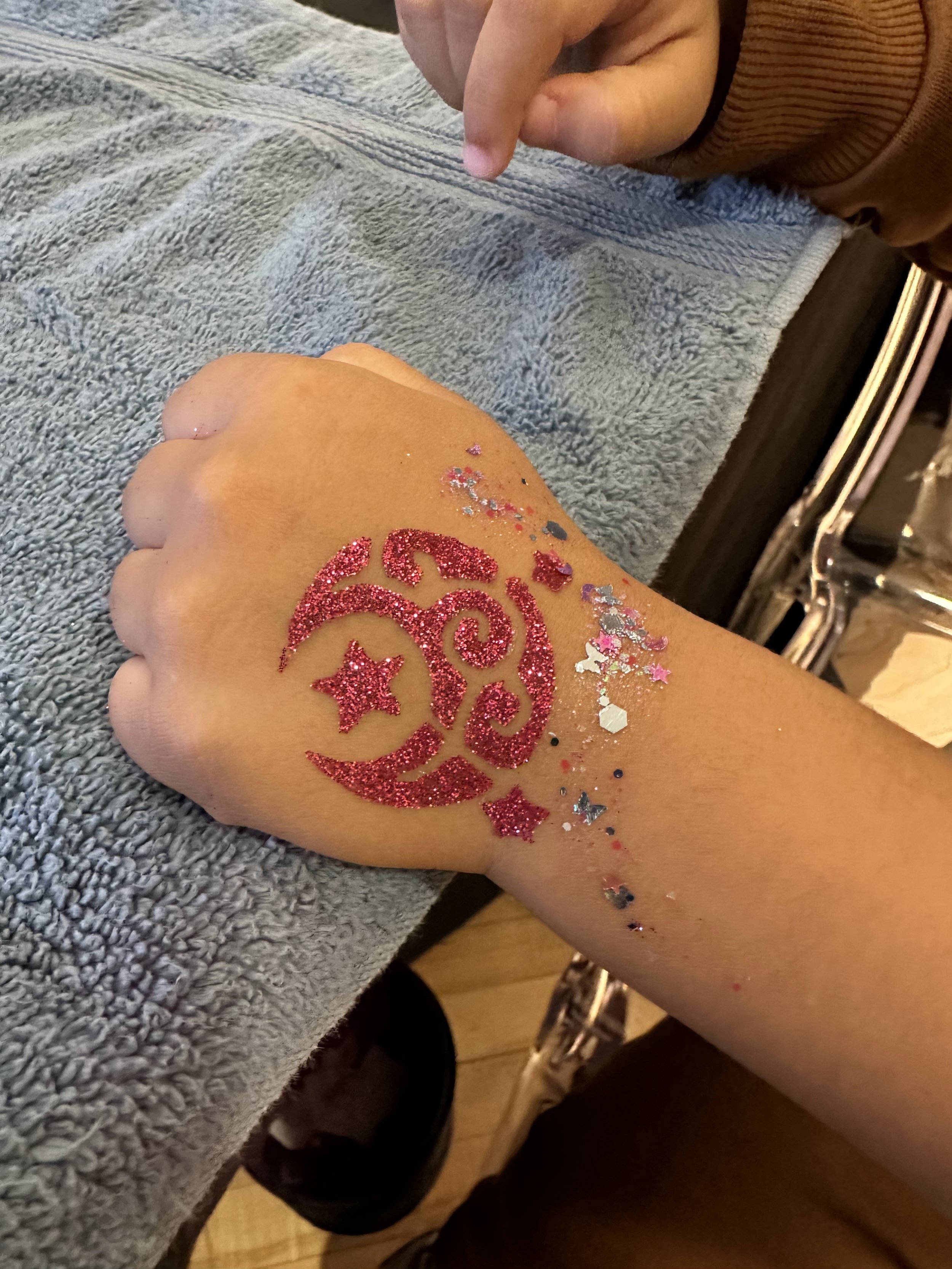 Glitter Tattoos for Kids Parties New York City and Brooklyn.jpg