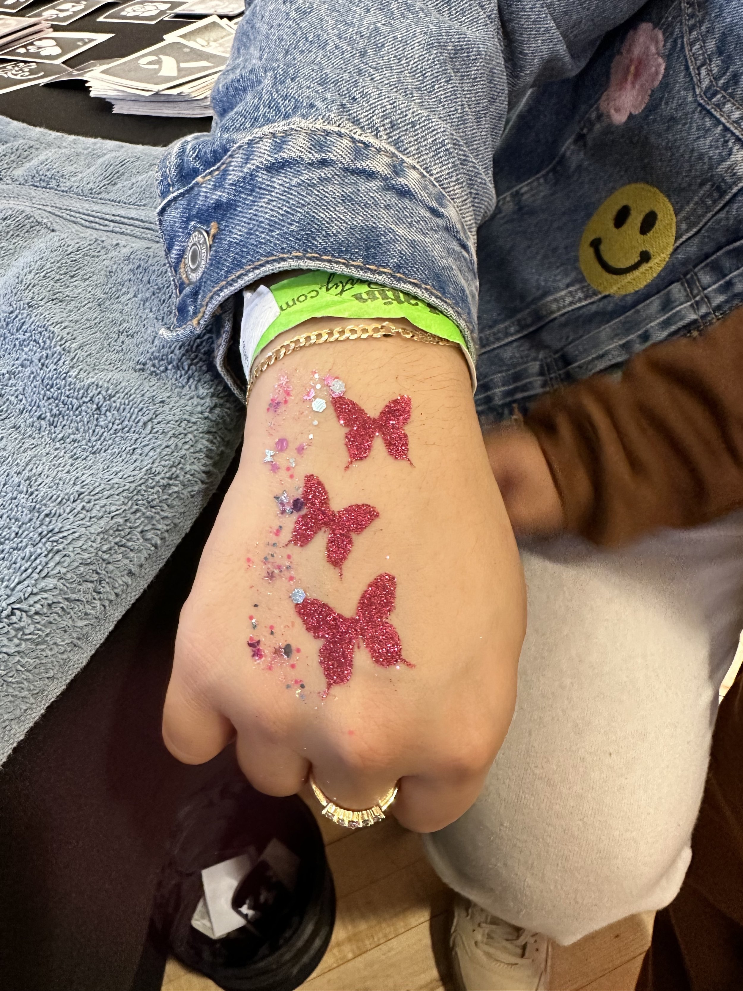 Glitter Tattoos for Kids Birthday Party near New York City and Westchester.jpg