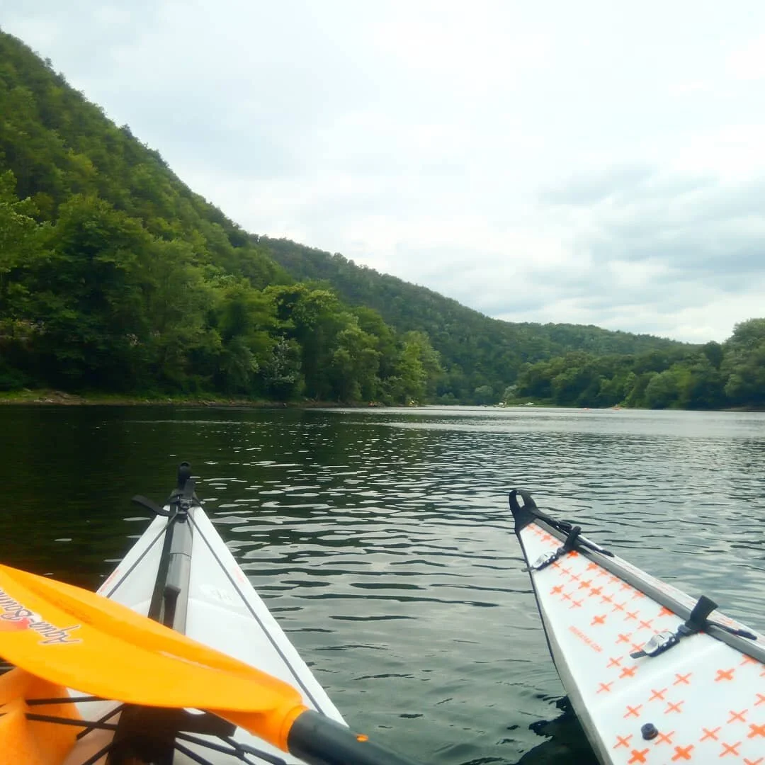 Summer summer summer paddlin' 
#kayaking #paddling #river #mountains #orukayak #outdoors #summer