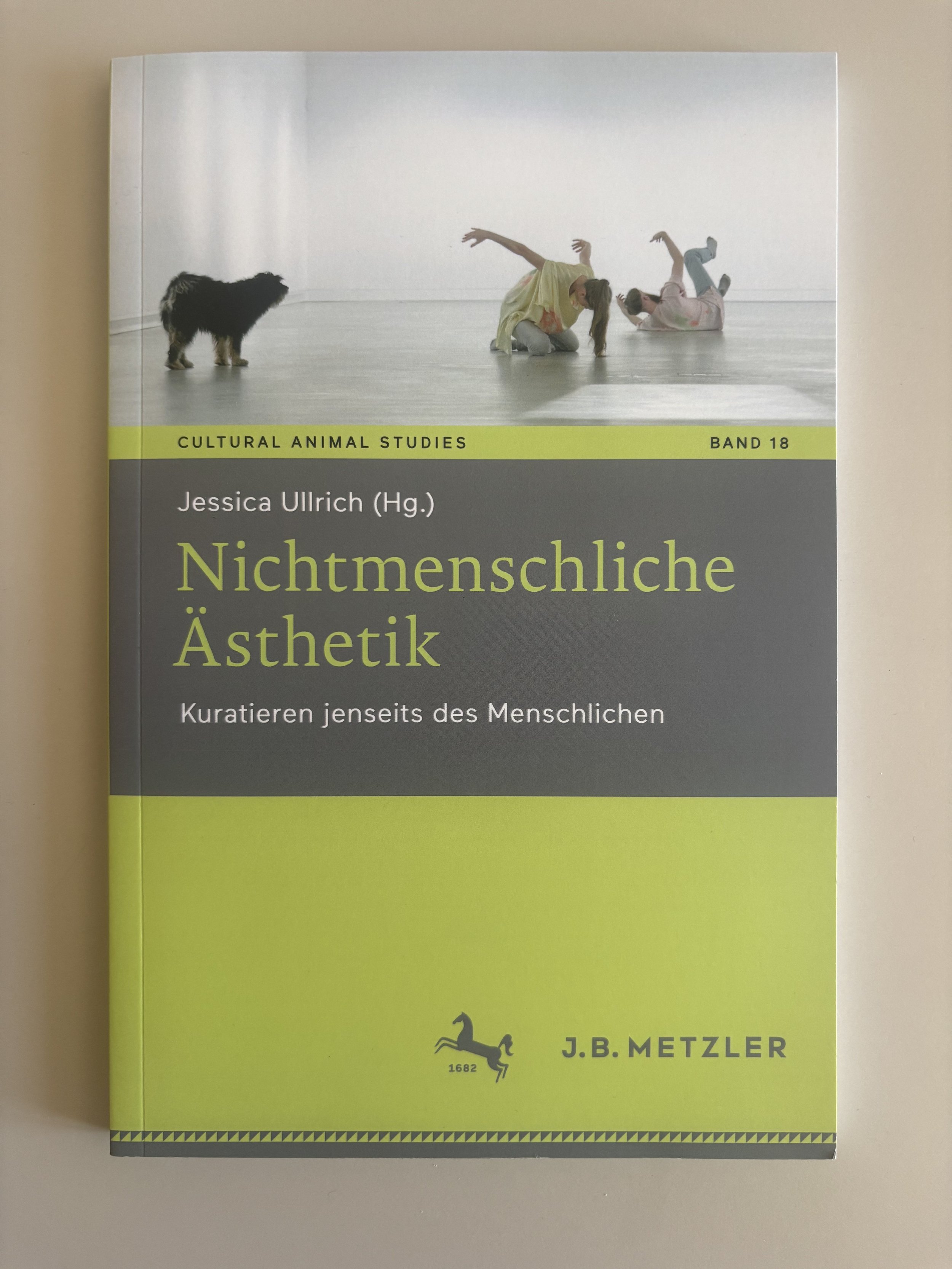 nichtmenscliche (cover).jpg
