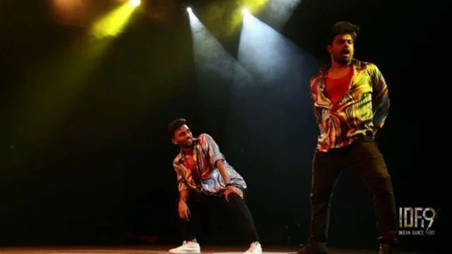@mr.kiranj, @arunimadey08 and @prateekshettigar, students of internet sensation and global superstar @melvinlouis performed for a medley of songs in Indian Dance Festival 2019 in Tampere, Finland. Such a fun performance! 
#idf19 #indiandancefestival 