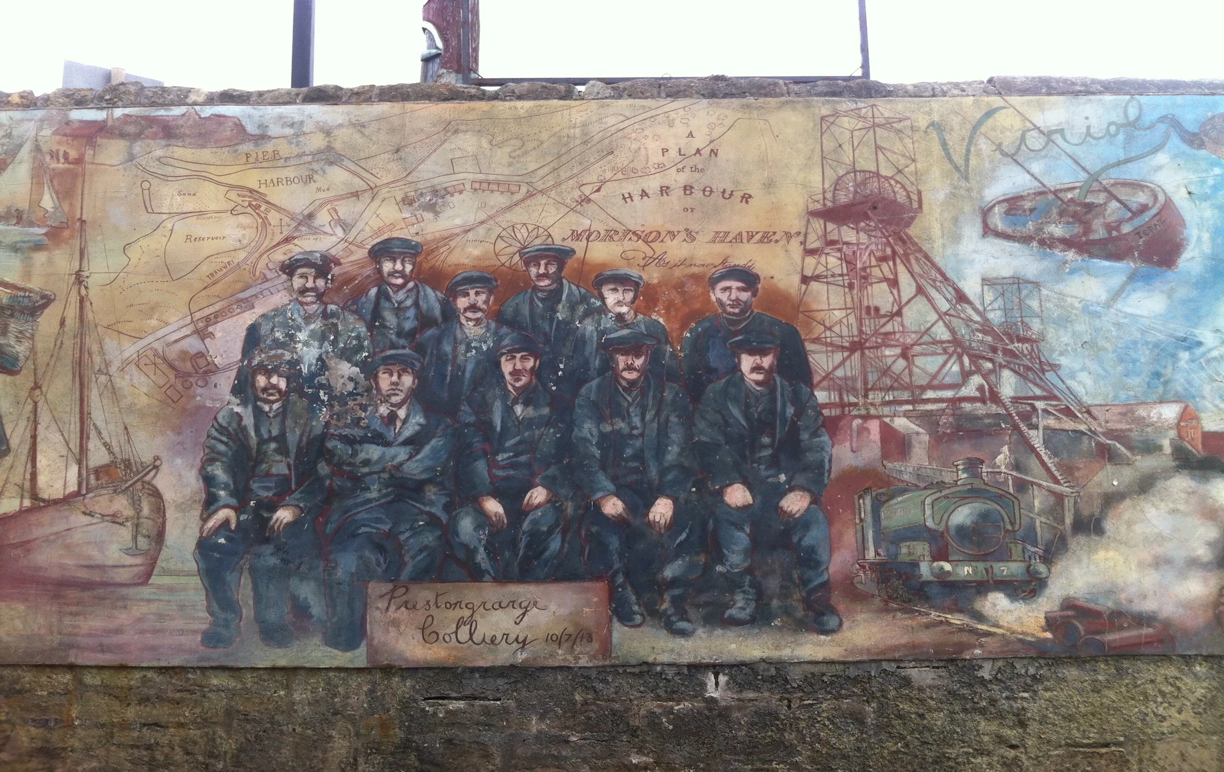 3 Gilmours, 2 Kemptons, 14 Dicksons and 14 Watters