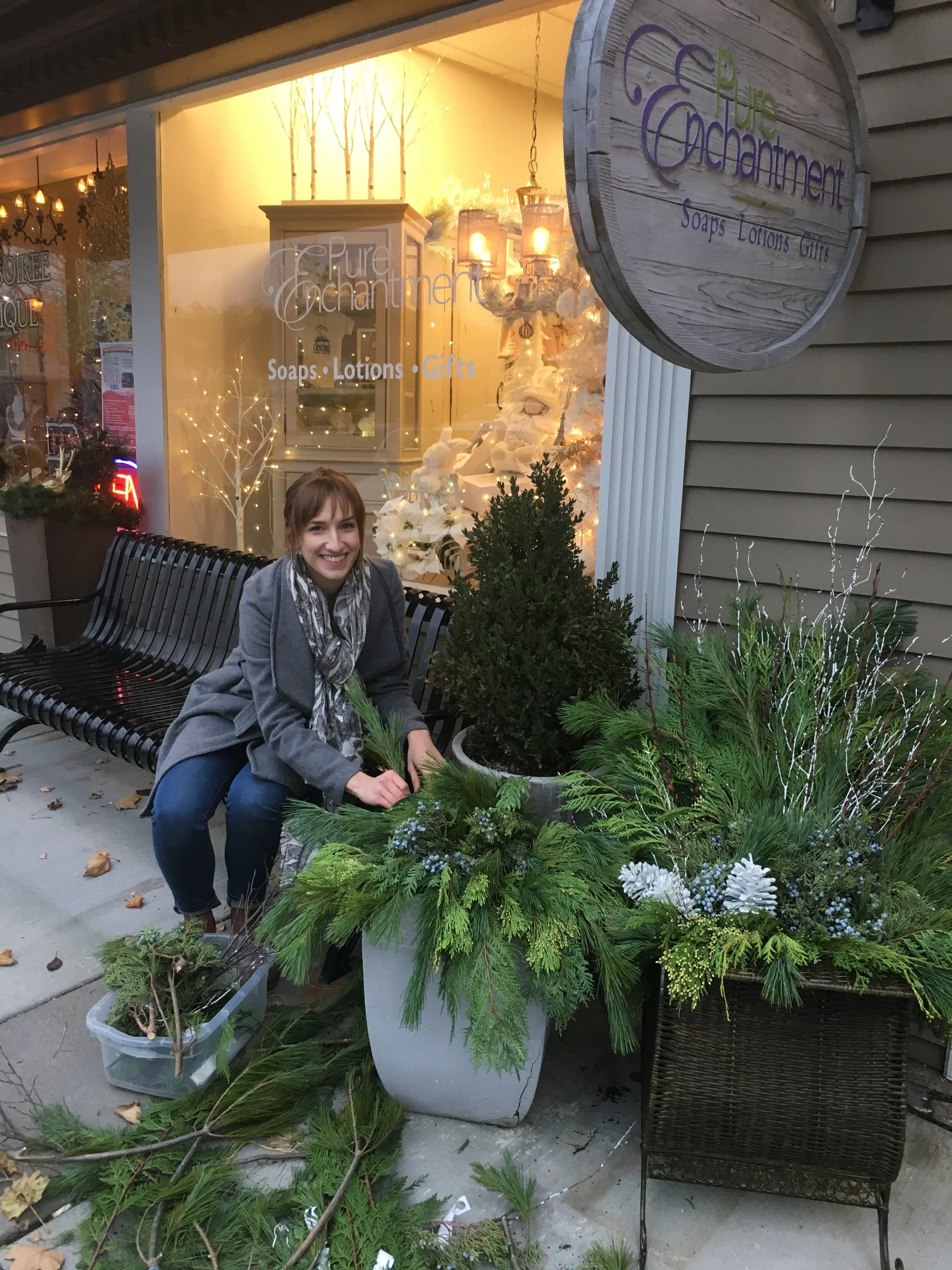 Pop-Up Flower Shop Launch for Valentine's Weekend