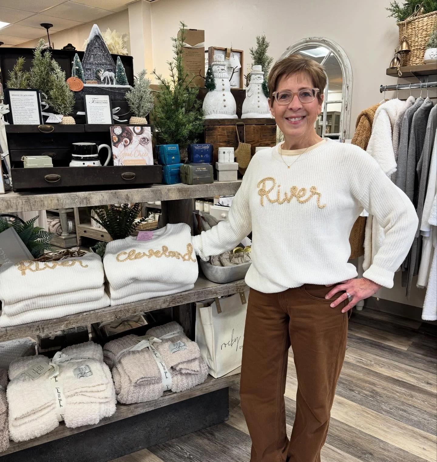 Show your city pride with these adorable sweaters by @thecozyrosehandmade 😀💕