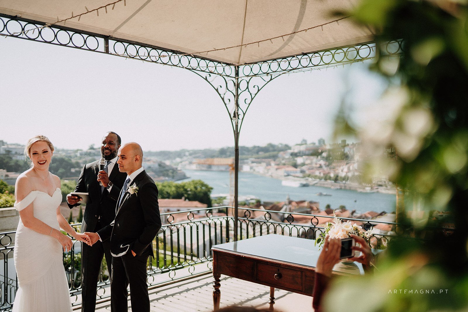 534 - Jenni & Aveek - Portugal.jpg