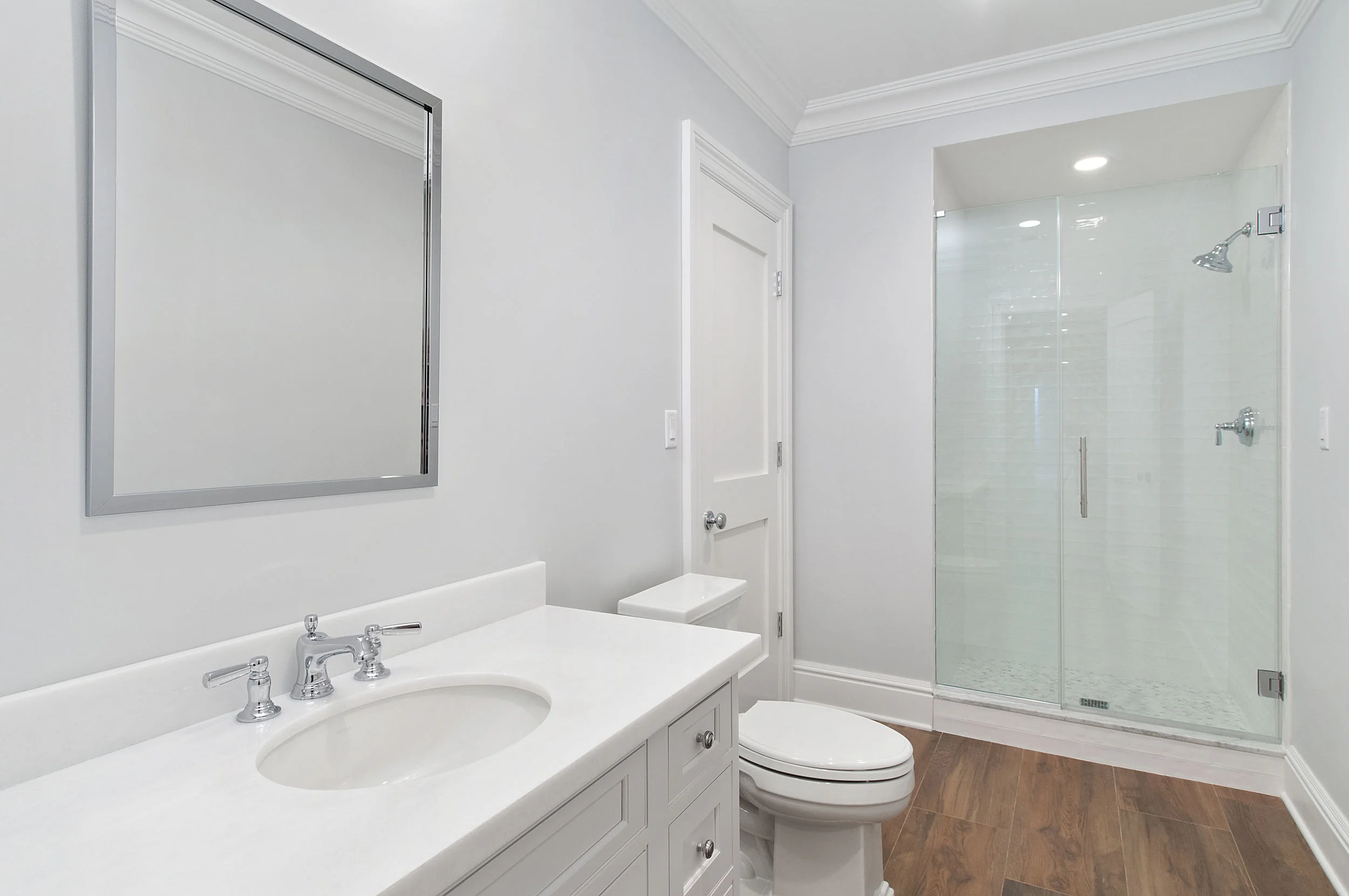 28_Mill_Farm_Lane__Southampton__(10_Lower_Level_Bath).jpg