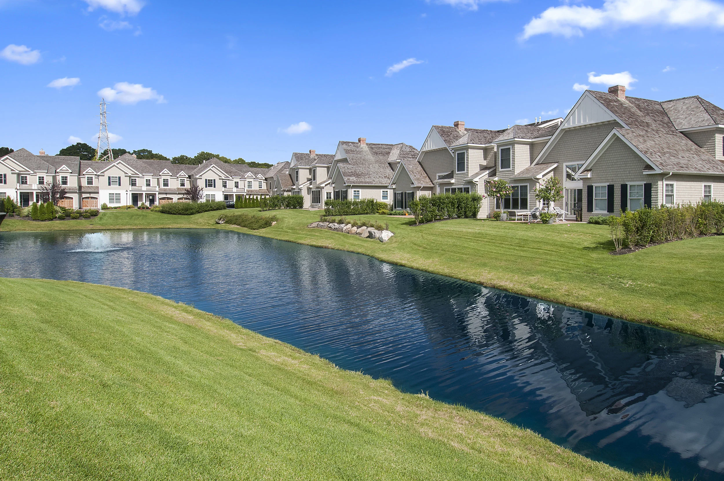 803_Annette_Lane_(Bishops_Pond)_Southampton__(18ViewfromRearPatio).jpg