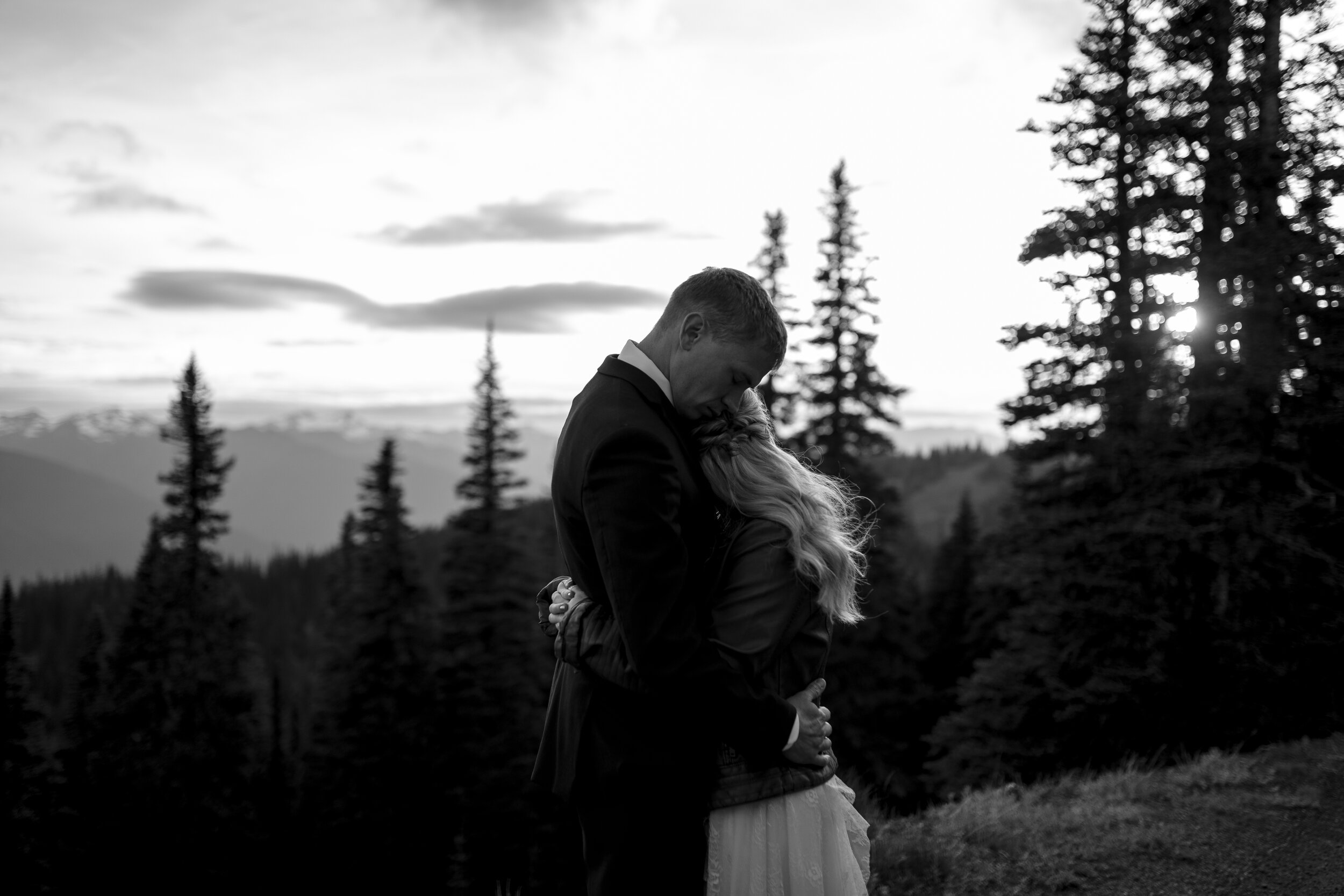 Hurricane Ridge Elopement-610.jpg