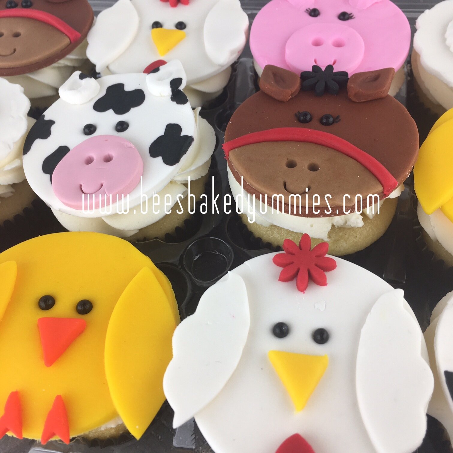 Farm Animal Cupcakes !