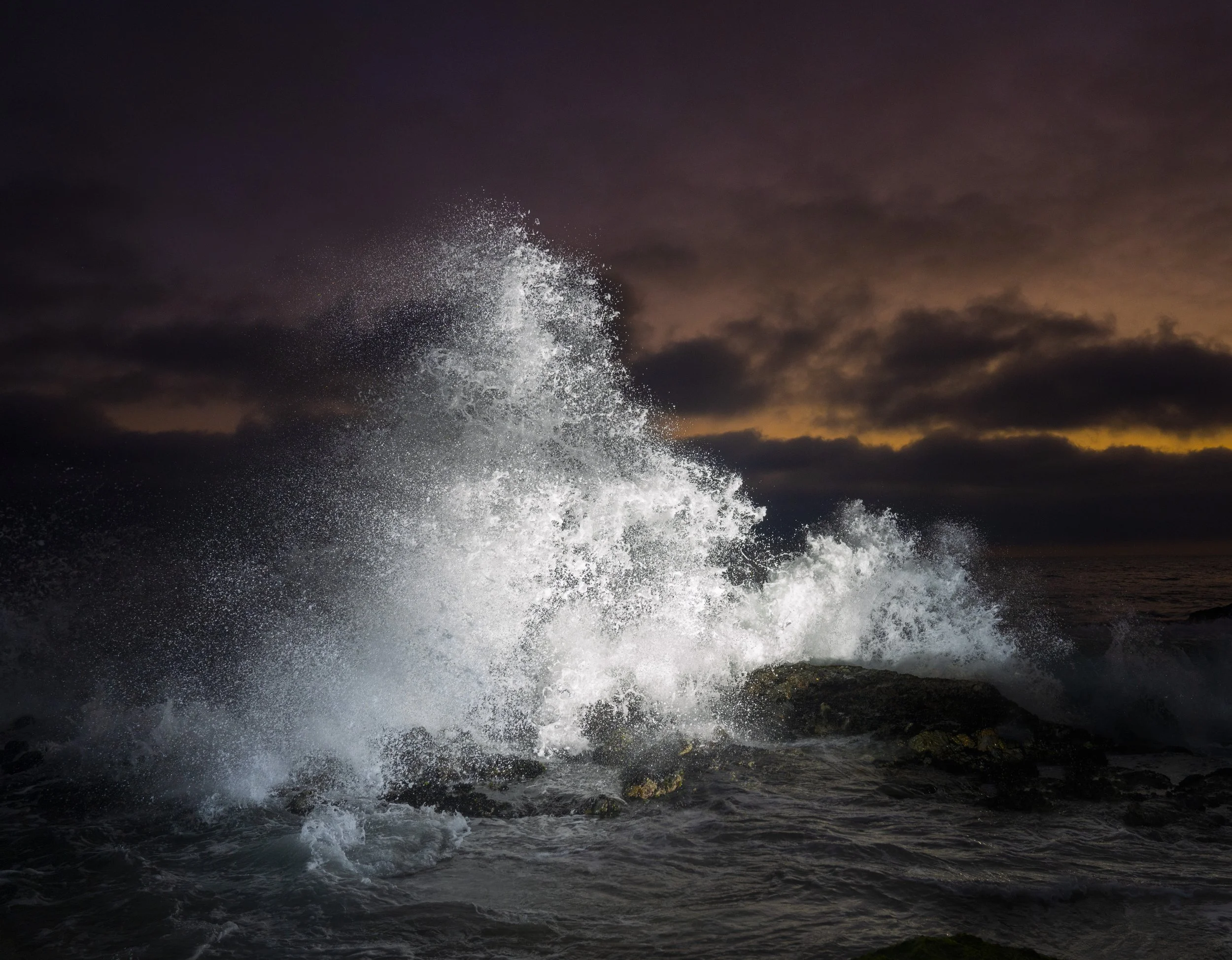 WAVES_01.jpg