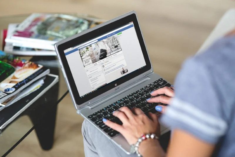 Visual-Media-Church-hands-woman-laptop-notebook.jpg