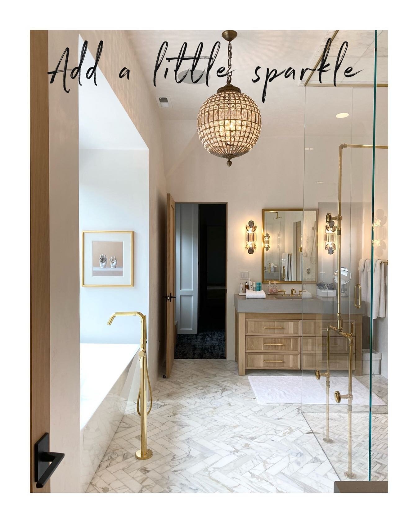 Sometimes you need a little sparkle to light up your day ✨
.
.
.
.
#interiordesign #interiordesigner #lovewhereyoulive #lovewhatyoudo #newhome #newconstructionhomes