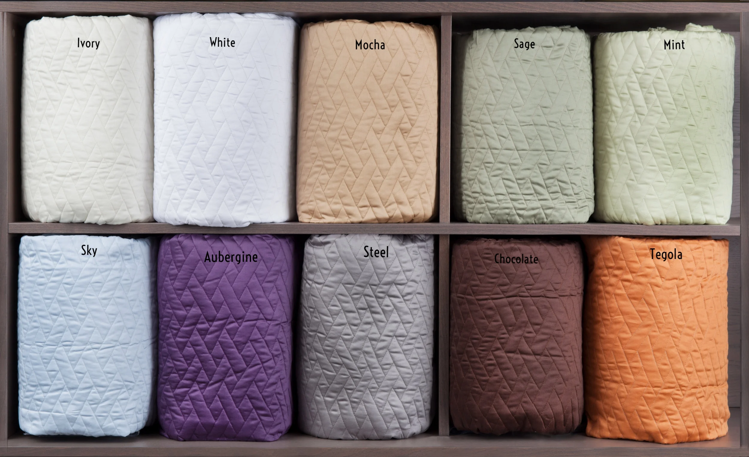 Raso: Quilted Bedding Assortment