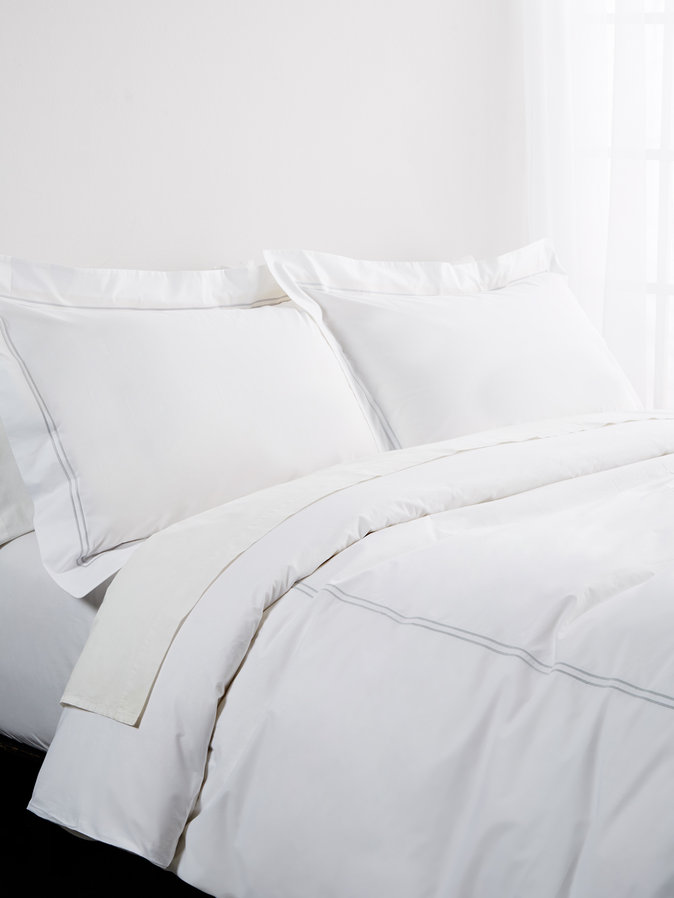 Details about   New Bellino Fine Linens Hotel Collection White Hemstitch King Sheet Set 4 