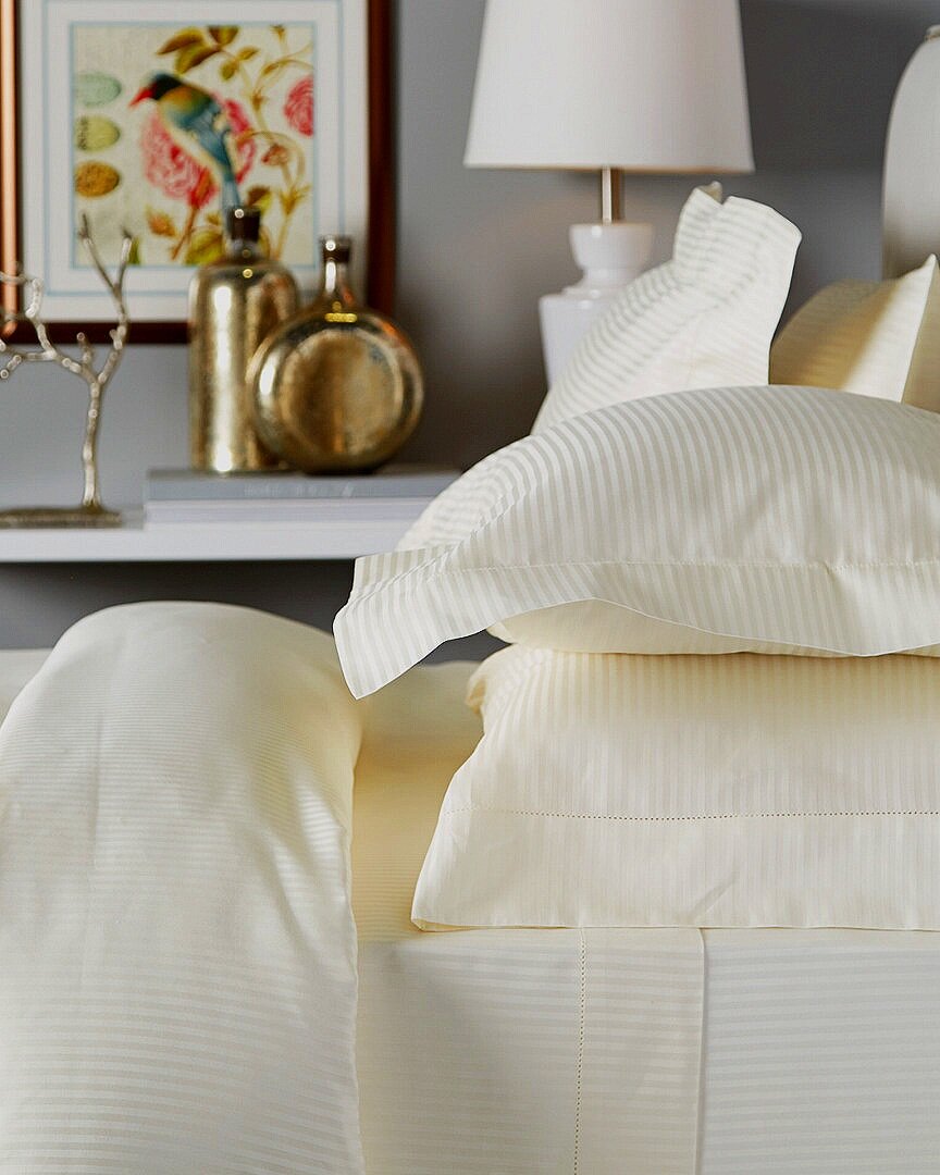 New BELLINO Fine Linens Italy Cotton Hemstitch White 2 Standard Pillowcases 