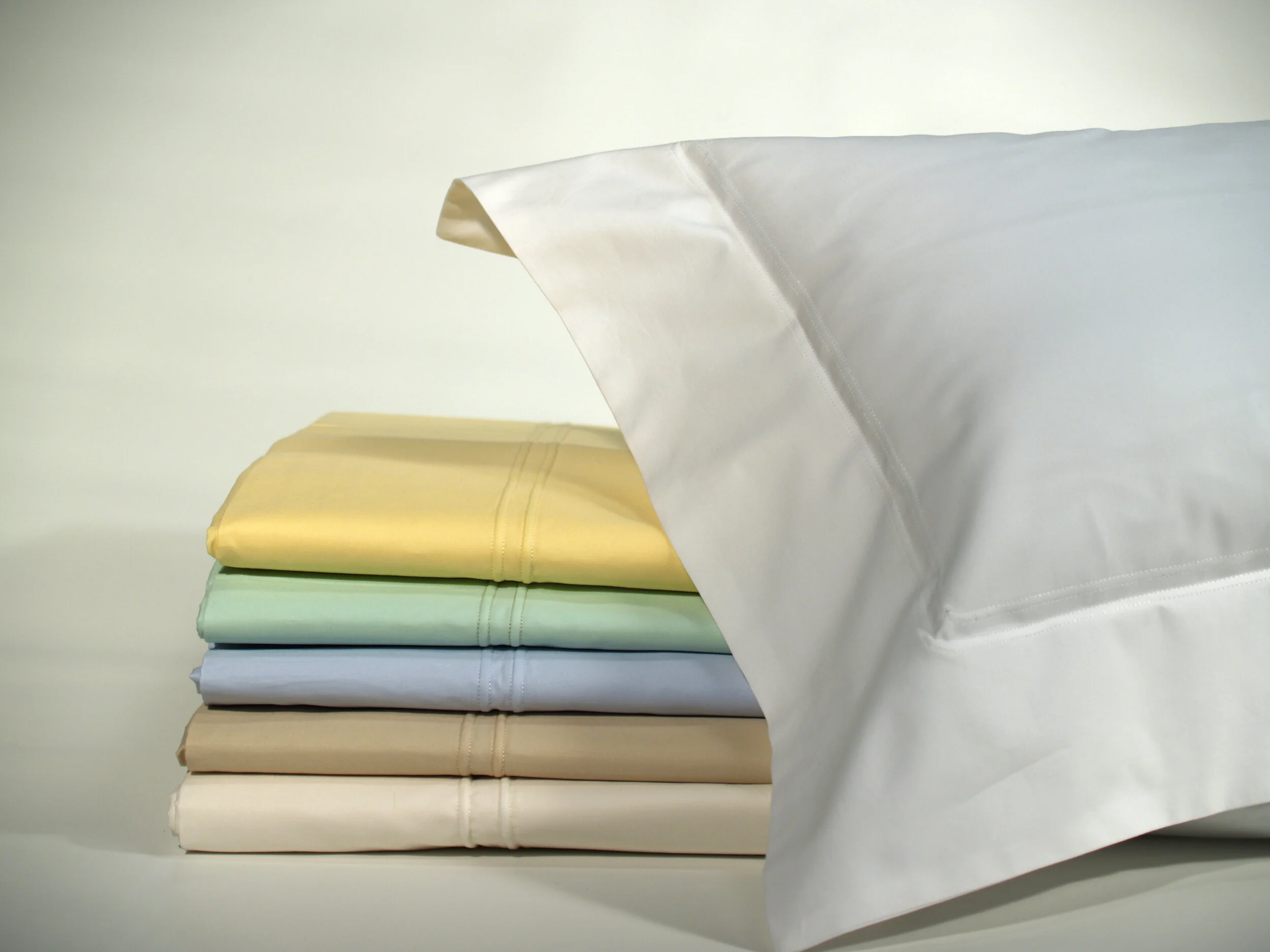 Kalypso Light Quilted covers and quilted shams