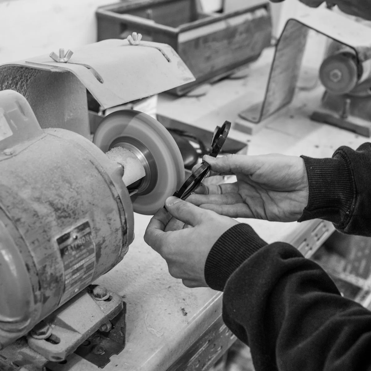 Bold-Workshop-Grinder-Hands.jpg