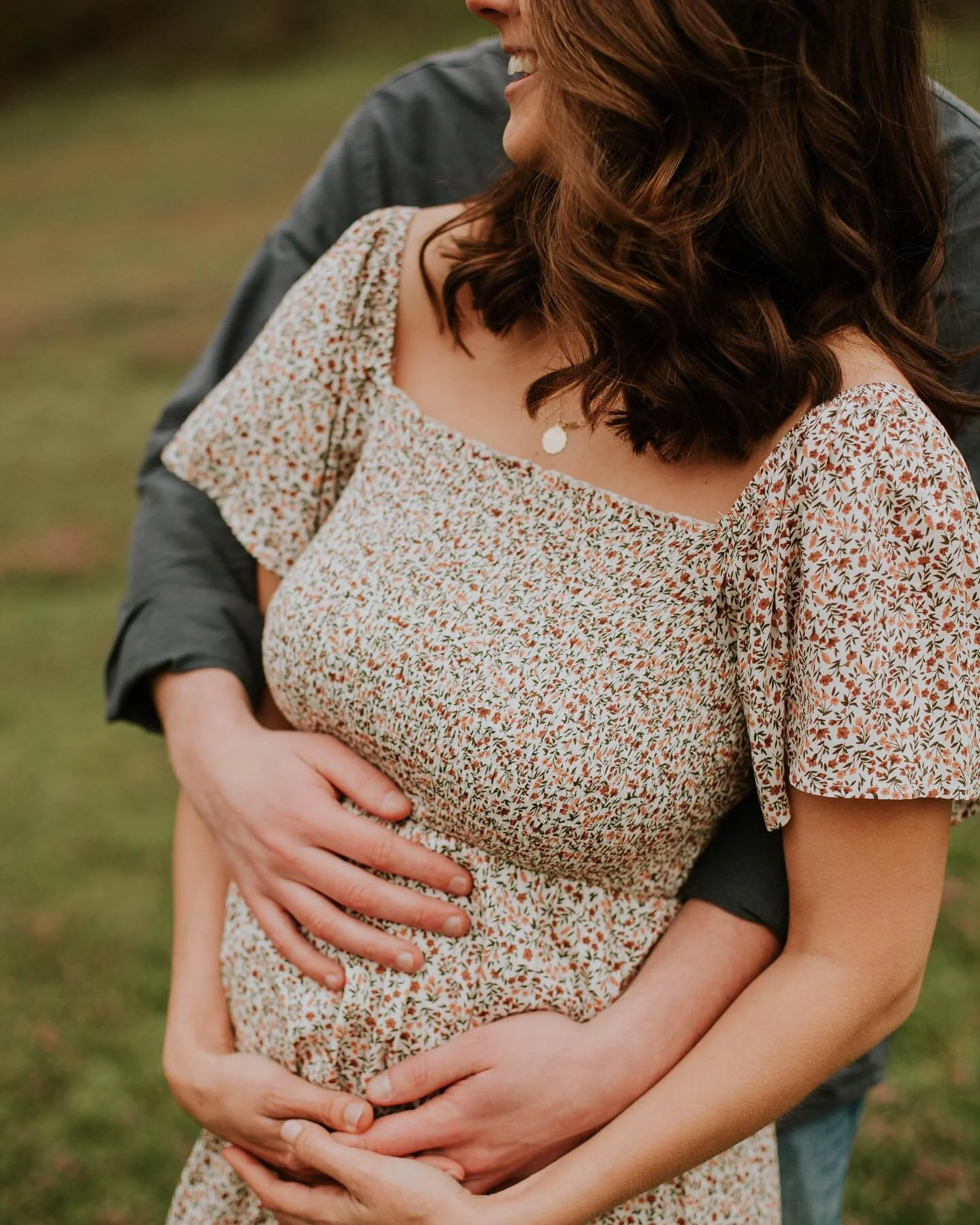 This sweet couple braved a chilly &amp; rainy day &amp; ended up with the most dreamy maternity session! I am loving all the maternity sessions lately! 😍
