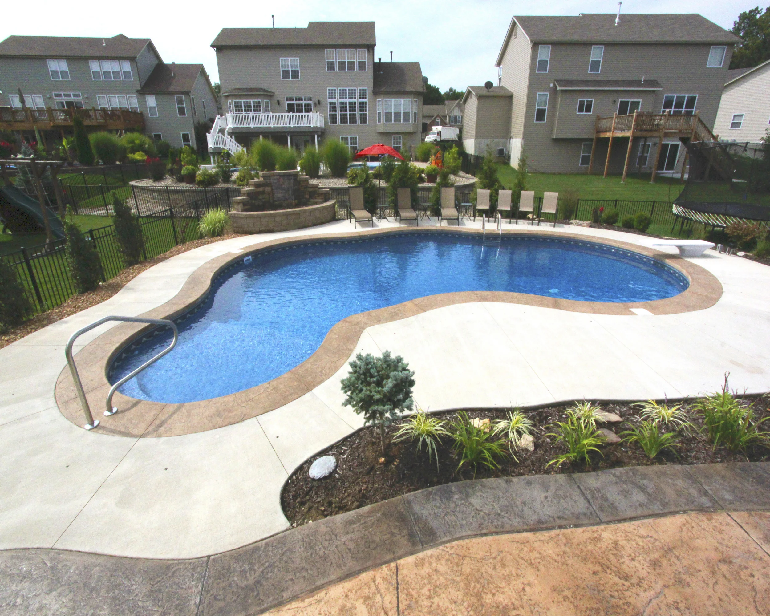 55 | Custom Gemini. Custom Steps, Self-Contained Water Feature