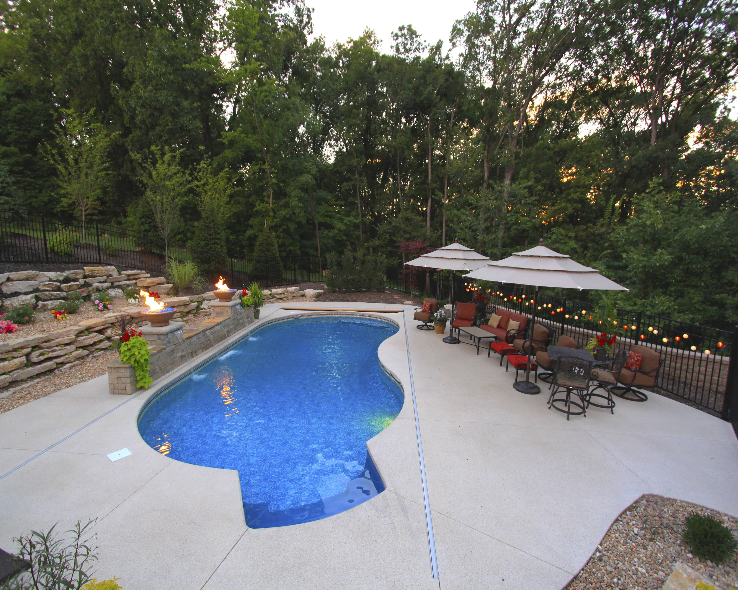 54 | Straight Edge Custom Kidney. Automatic Cover, Water Feature with Firebowls