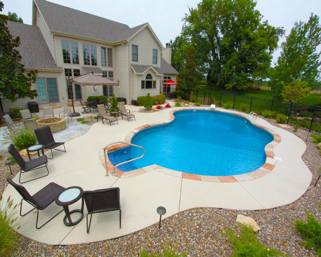 42 | Custom Freeform. Diving Board, Walk In Steps