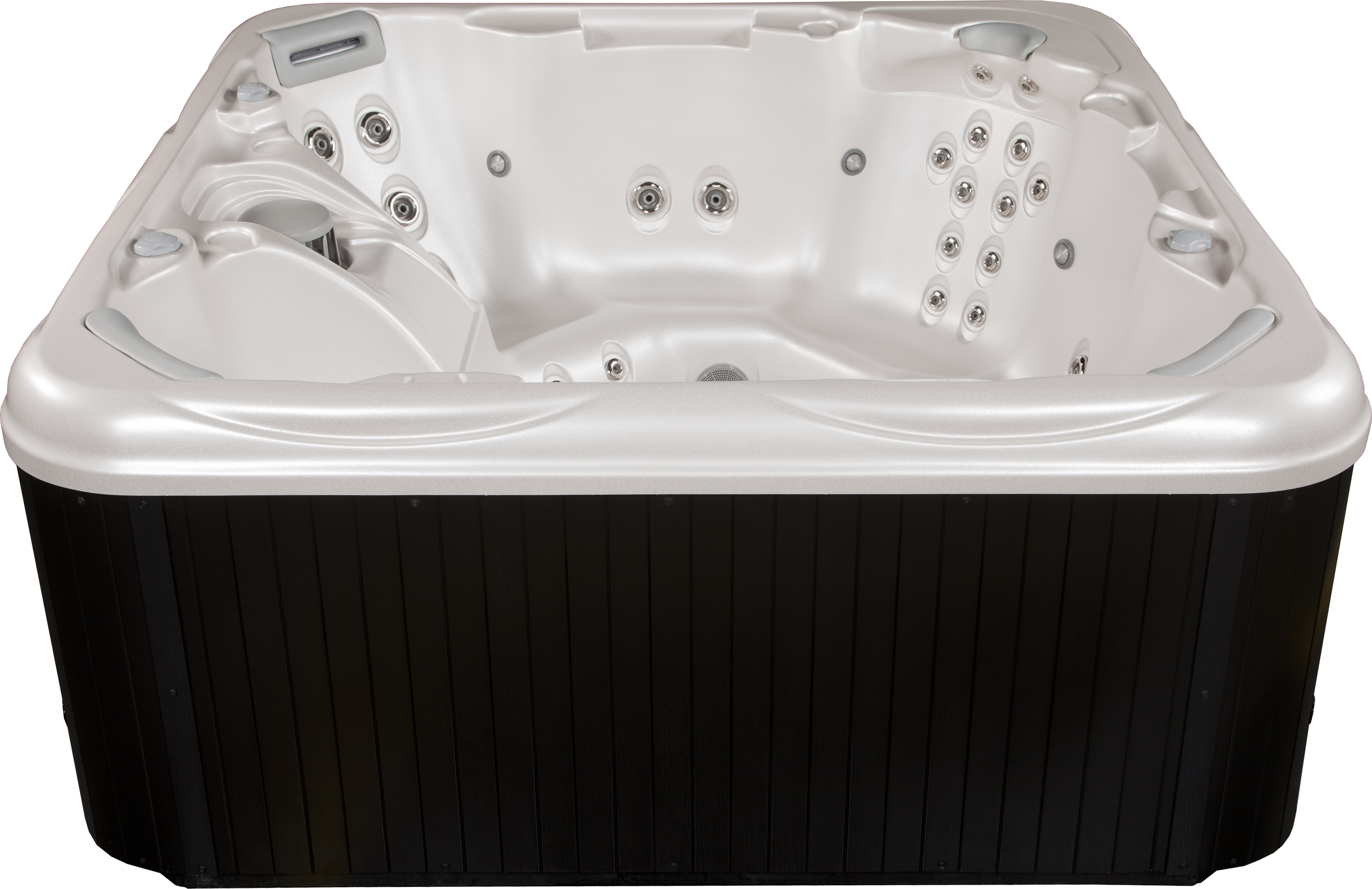 The comfort and contours of the South Seas Spas had us hooked from the onset. No severe angles, just gently sweeping seats and loungers.